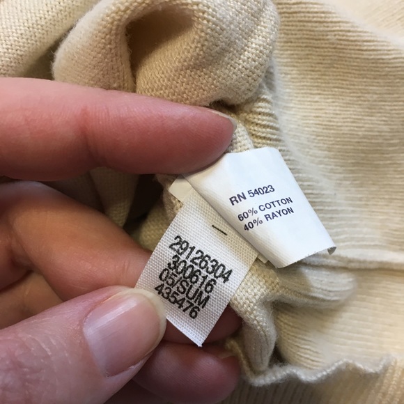 Y2K GAP Cream Button Down Cardigan, S - Picture 6 of 7